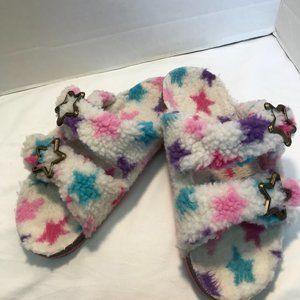 SLIP ON FAUX FUR SLIPPER BOUGHT AT ACADEMY GIRLS SZ 6 NONSKID BOTTOMS